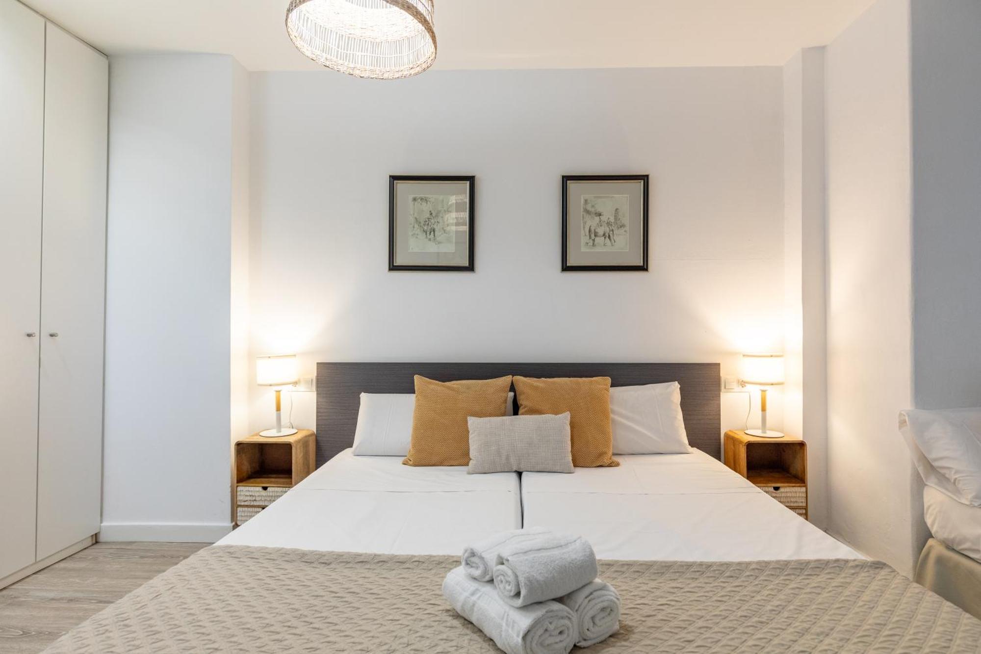 Apartament Travel Habitat Ayuntamiento Walencja Zewnętrze zdjęcie